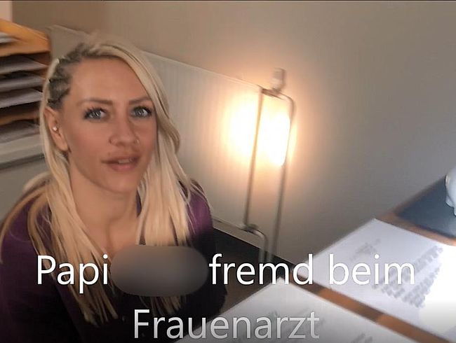 Fit***Sandy Porno Video: Typen beim Frauenarzt verführt und gefi**t